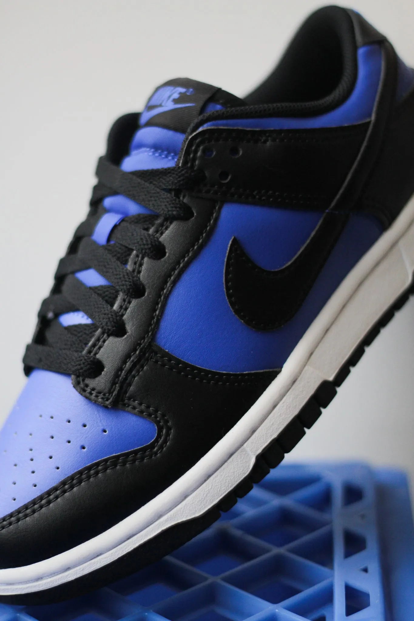 DUNK LOW RETRO "HYPER ROYAL/BLACK-WHITE"