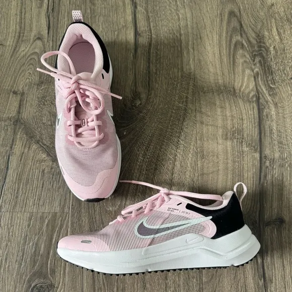 Nike Downshifter 3.5Y Youth Girls Running Shoes Pink White black New with box