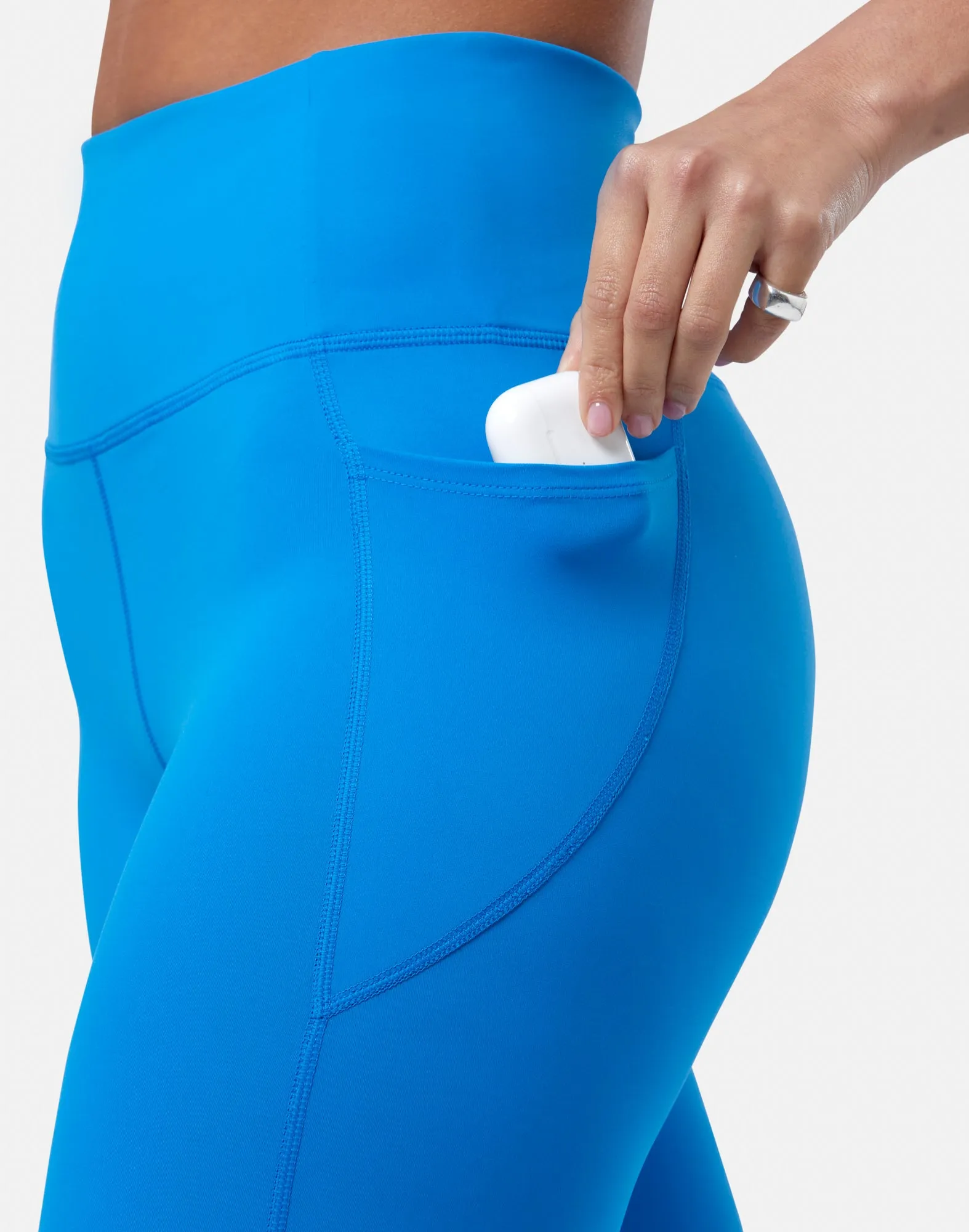 Relentless 7/8 Legging in Sky Blue