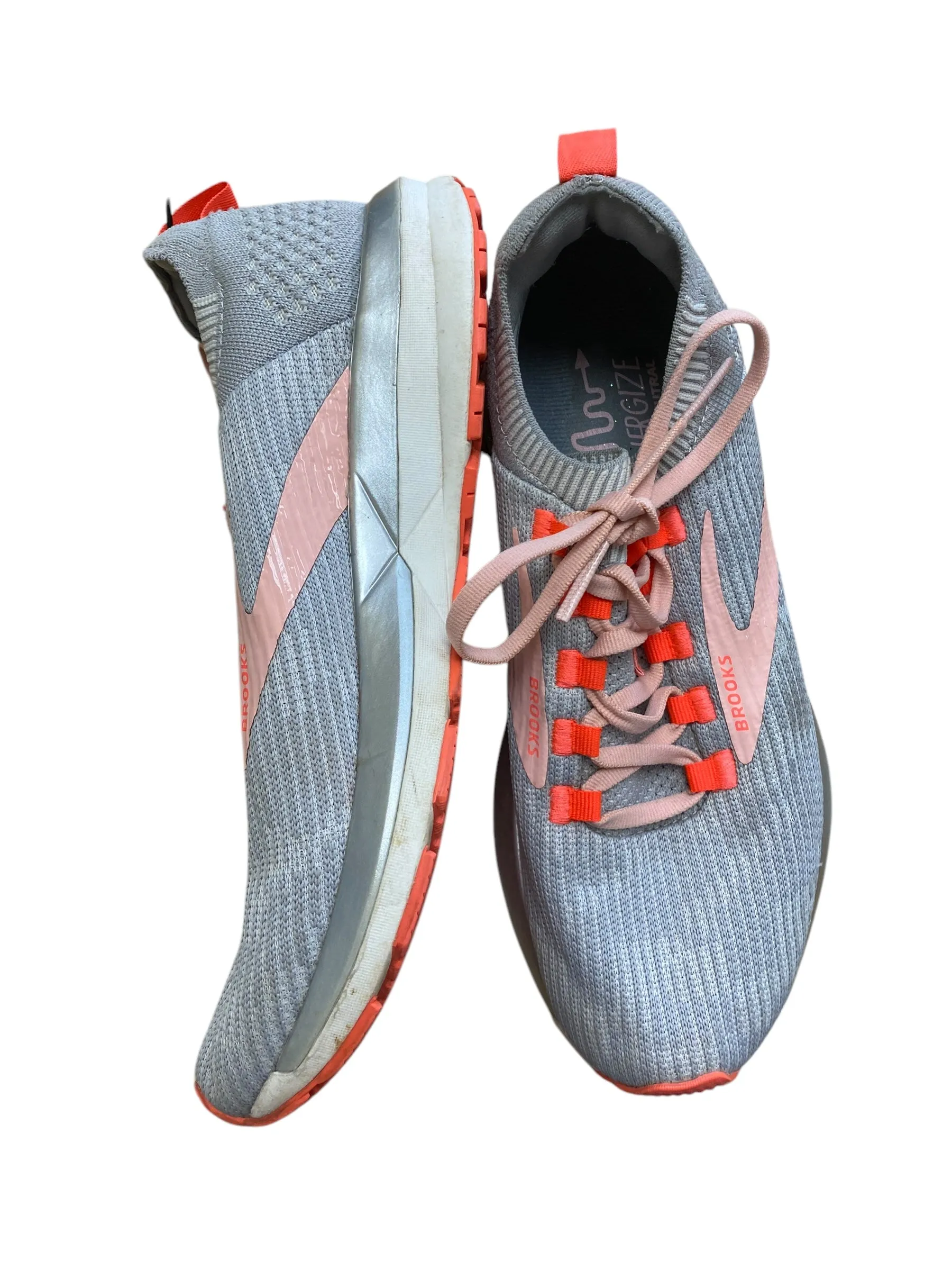 Shoes Athletic By Brooks In Grey, Size: 7.5